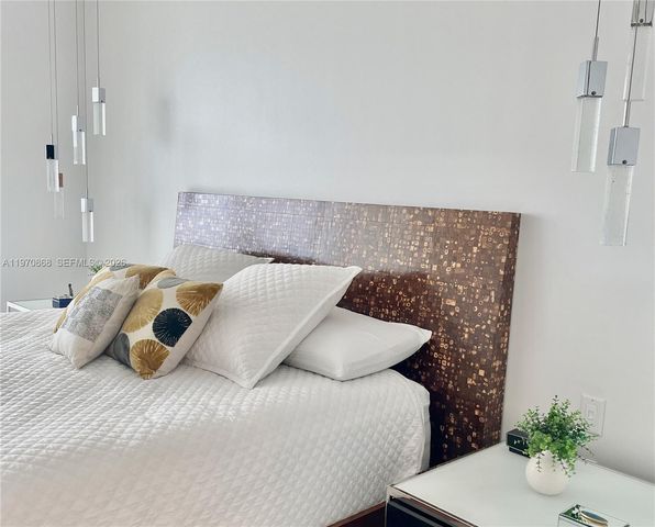 1 N Ocean Blvd 1004, Pompano Beach, FL 33062