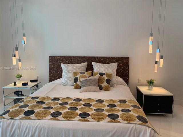 1 N Ocean Blvd 1004, Pompano Beach, FL 33062