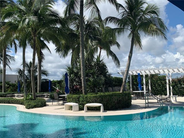 1 N Ocean Blvd 1004, Pompano Beach, FL 33062