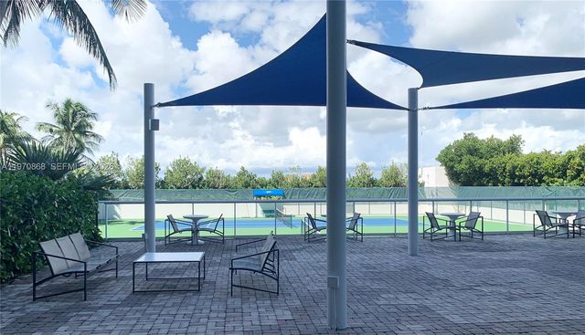 1 N Ocean Blvd 1004, Pompano Beach, FL 33062