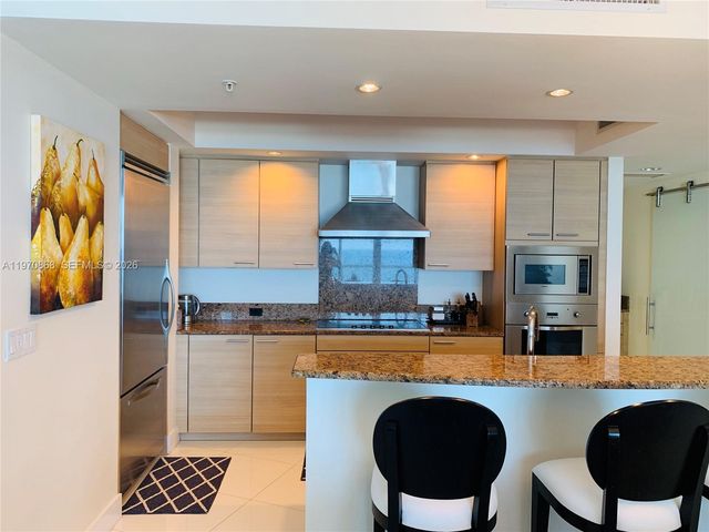 1 N Ocean Blvd 1004, Pompano Beach, FL 33062