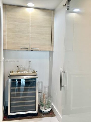 1 N Ocean Blvd 1004, Pompano Beach, FL 33062