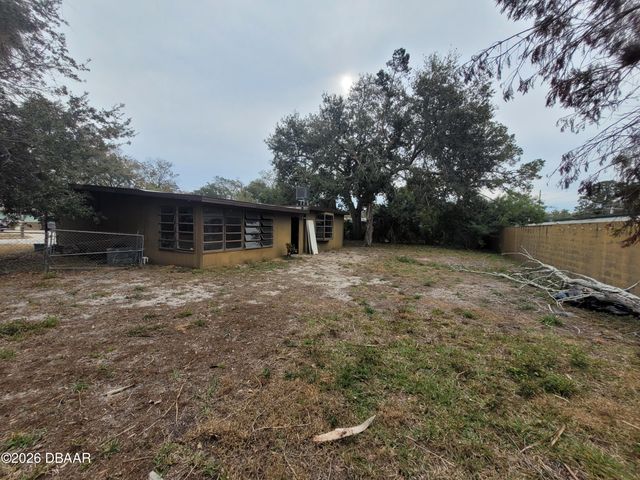 2240 Nottingham Road, South Daytona, FL 32119