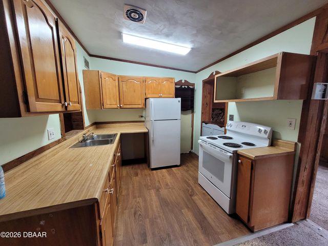 2240 Nottingham Road, South Daytona, FL 32119