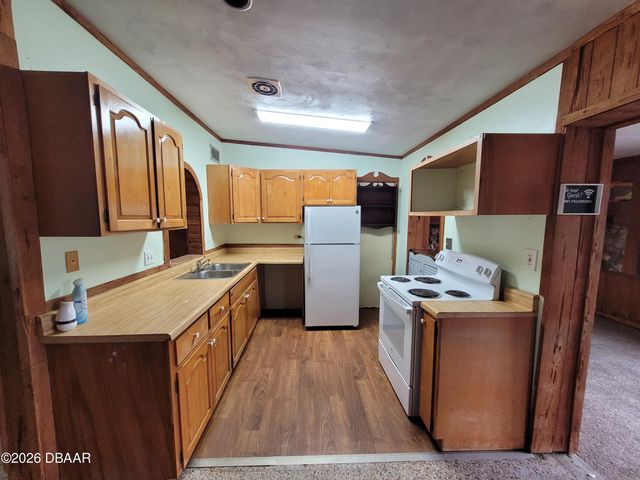 2240 Nottingham Road, South Daytona, FL 32119