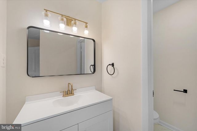 13899 MONTOCLAIR LN, Woodbridge, VA 22193