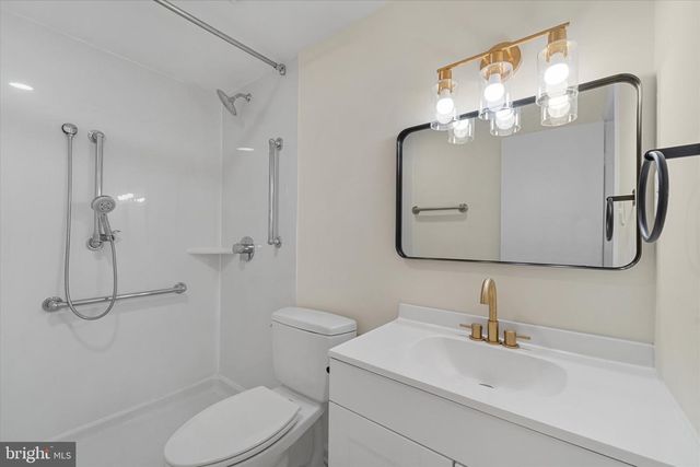 13899 MONTOCLAIR LN, Woodbridge, VA 22193