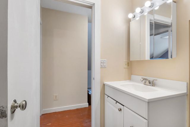 352 High Street, Somersworth, NH 03878