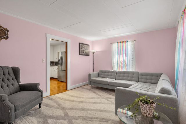 352 High Street, Somersworth, NH 03878