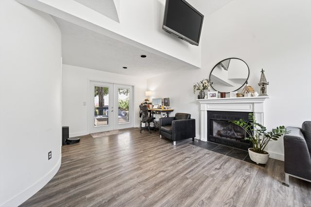 301 Poplar Hill Ct, Nashville, TN 37214