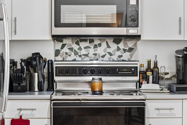 301 Poplar Hill Ct, Nashville, TN 37214