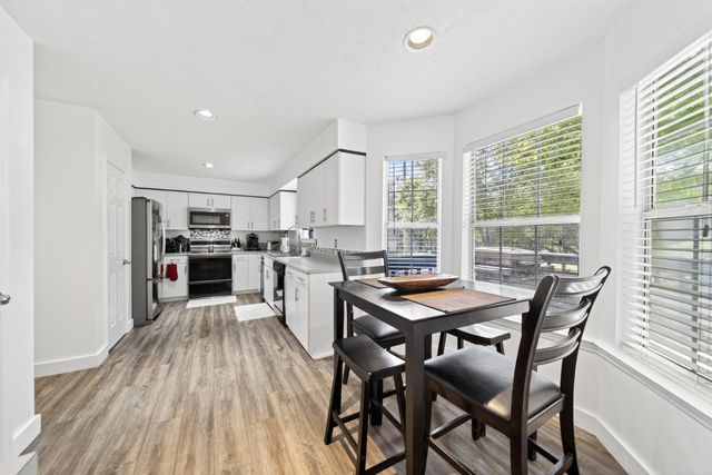 301 Poplar Hill Ct, Nashville, TN 37214