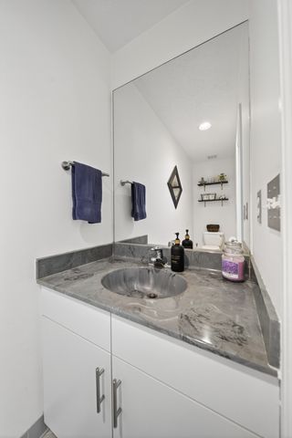 301 Poplar Hill Ct, Nashville, TN 37214