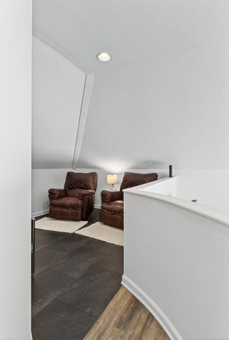 301 Poplar Hill Ct, Nashville, TN 37214