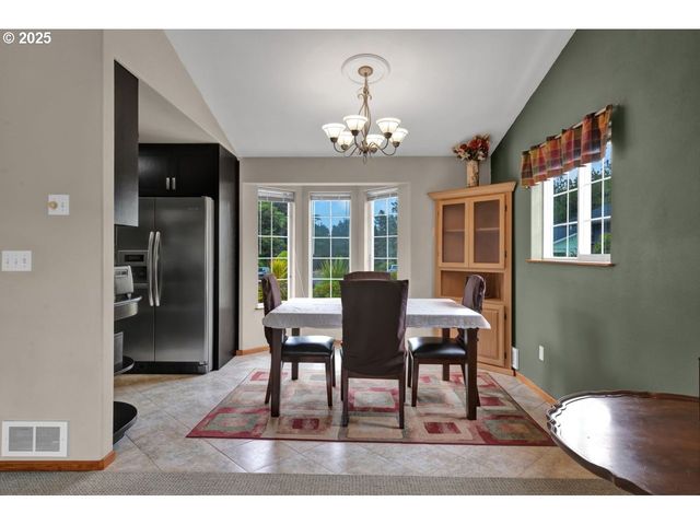 34 Wild Winds St, Florence, OR 97439