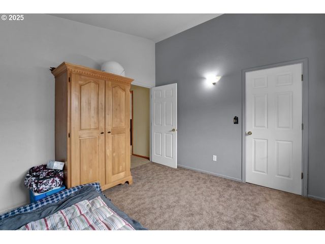 34 Wild Winds St, Florence, OR 97439