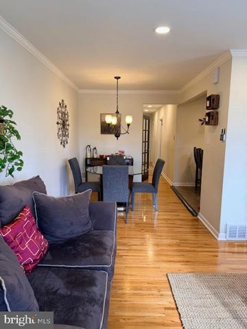 9988 WOODFERN RD, Philadelphia, PA 19115