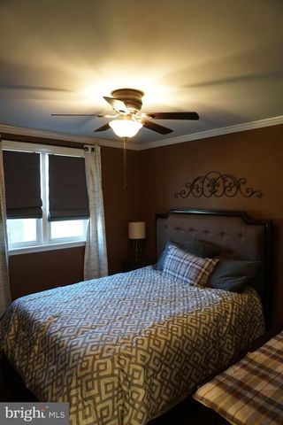 9988 WOODFERN RD, Philadelphia, PA 19115