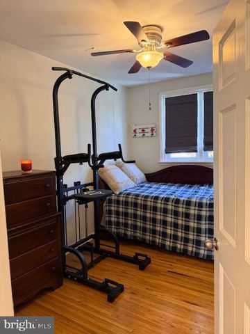 9988 WOODFERN RD, Philadelphia, PA 19115