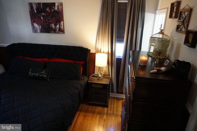 9988 WOODFERN RD, Philadelphia, PA 19115