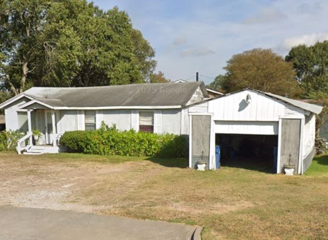 646 Baker Street, Hempstead, TX 77445