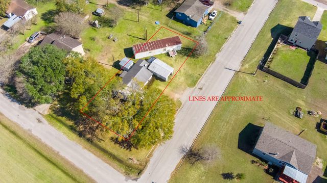 646 Baker Street, Hempstead, TX 77445