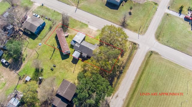 646 Baker Street, Hempstead, TX 77445