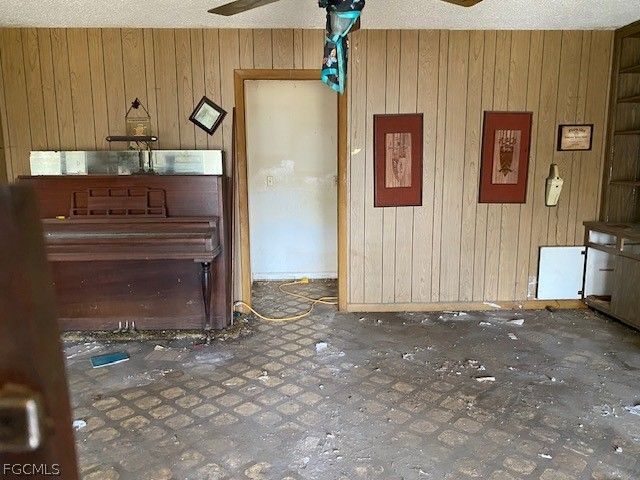 657 Coral DR, Cape Coral, FL 33904