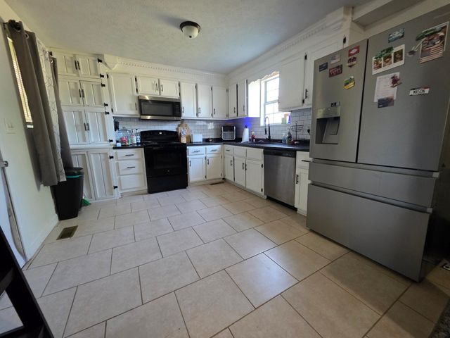 313 Stanford Street, Science Hill, KY 42553