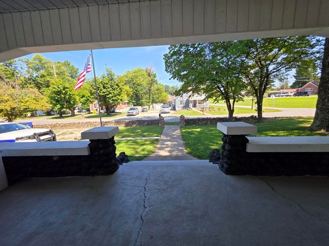 313 Stanford Street, Science Hill, KY 42553