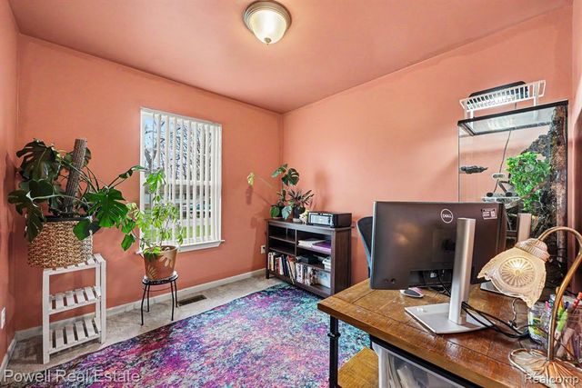 1649 S Pasadena Avenue, Ypsilanti, MI 48198