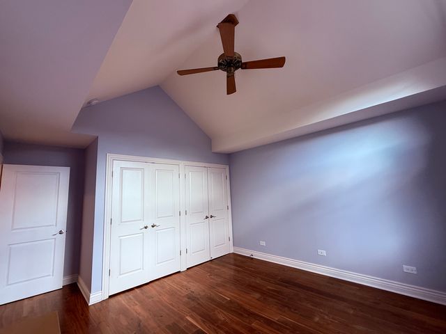 60 S Dee Road G, Park Ridge, IL 60068