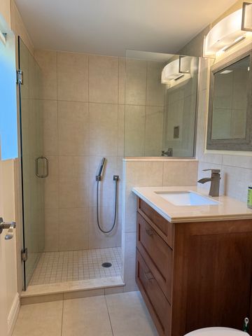 60 S Dee Road G, Park Ridge, IL 60068