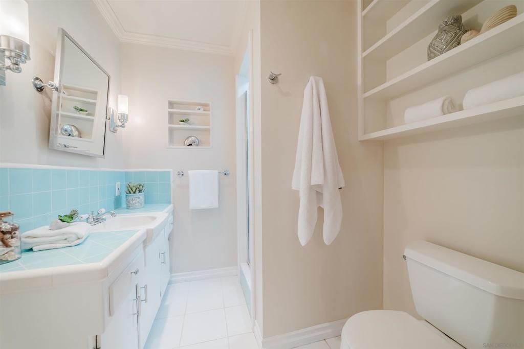 Image 17 of property listing at 1002 Morse, Oceanside, CA 92054