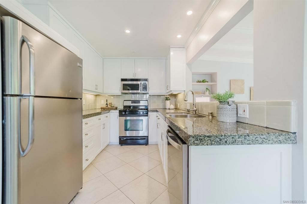 Image 6 of property listing at 1002 Morse, Oceanside, CA 92054