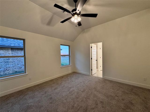 9304 NW 143rd Street, Yukon, OK 73099