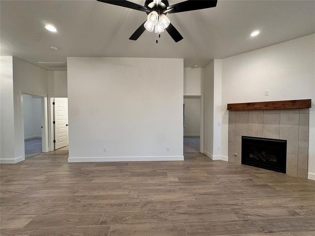 9304 NW 143rd Street, Yukon, OK 73099