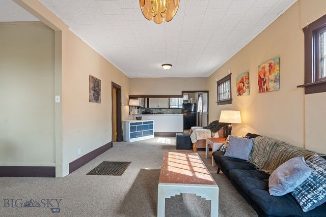 43 Missoula Avenue, Butte, MT 59701