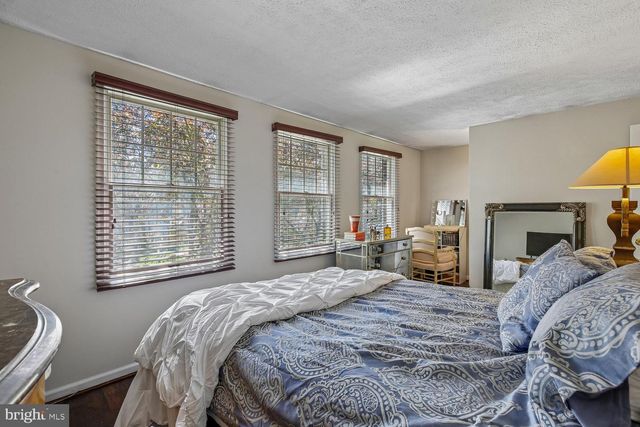 10813 SIR BARTON CIR, Damascus, MD 20872