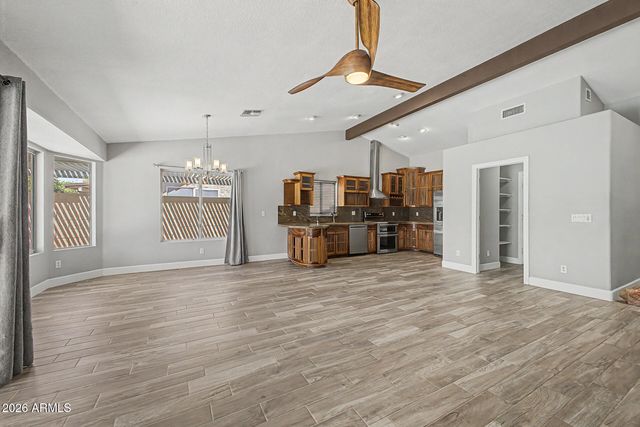 9139 W PARADISE Lane, Peoria, AZ 85382