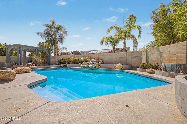 9139 W PARADISE Lane, Peoria, AZ 85382