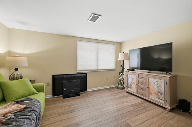4719 S Ocean Blvd Ph 6, North Myrtle Beach, SC 29582
