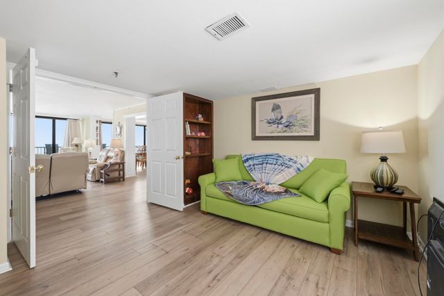 4719 S Ocean Blvd Ph 6, North Myrtle Beach, SC 29582