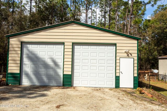 110 HILL TOP Loop, Hawthorne, FL 32640