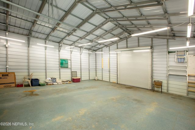 110 HILL TOP Loop, Hawthorne, FL 32640