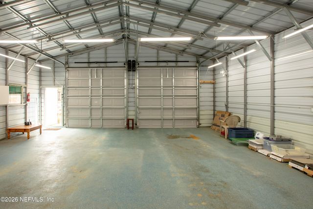 110 HILL TOP Loop, Hawthorne, FL 32640