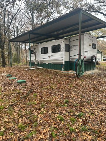 225 County Road 1975, Yantis, TX 75497