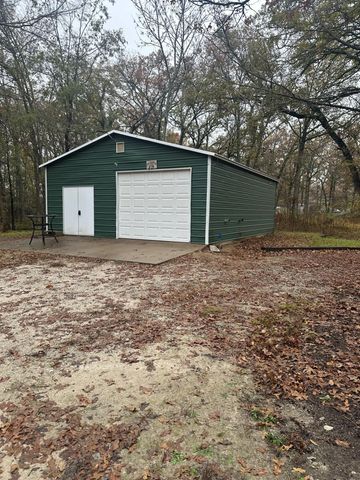 225 County Road 1975, Yantis, TX 75497