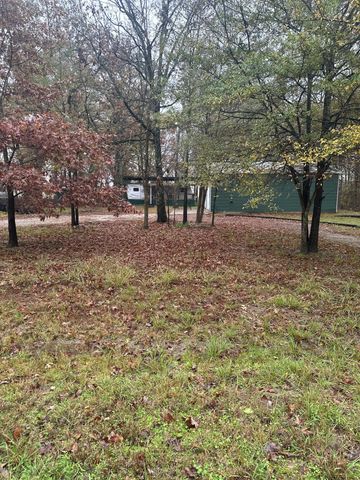 225 County Road 1975, Yantis, TX 75497