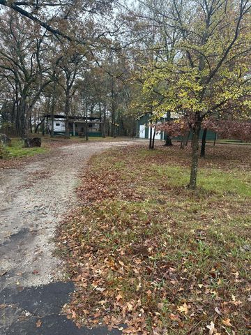 225 County Road 1975, Yantis, TX 75497